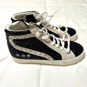 Vintage Havana Dormy Black Sparkle +  Star Studded Sneakers • 8.5